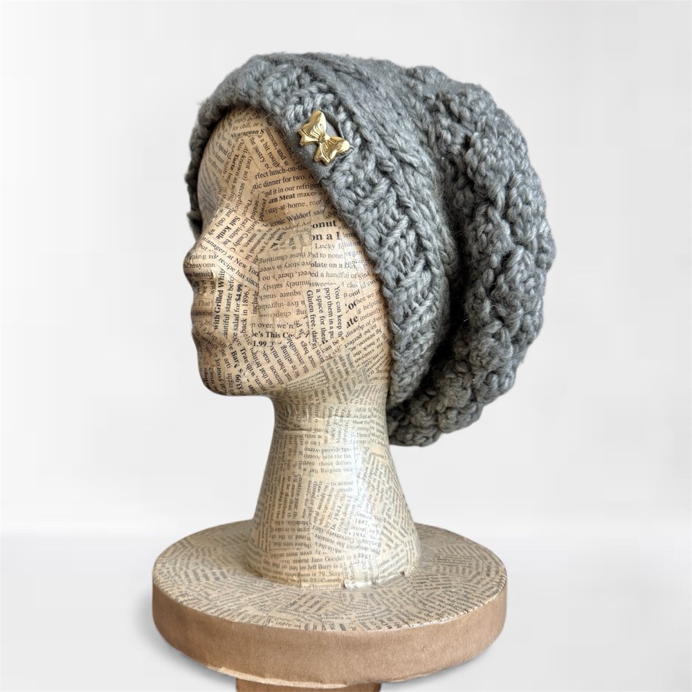 Chunky Knit Slouchy Beanie Hat - Gray Blue with Gold Bow Detail